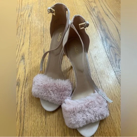 NWT Aldo Heels - Picture 3 of 4